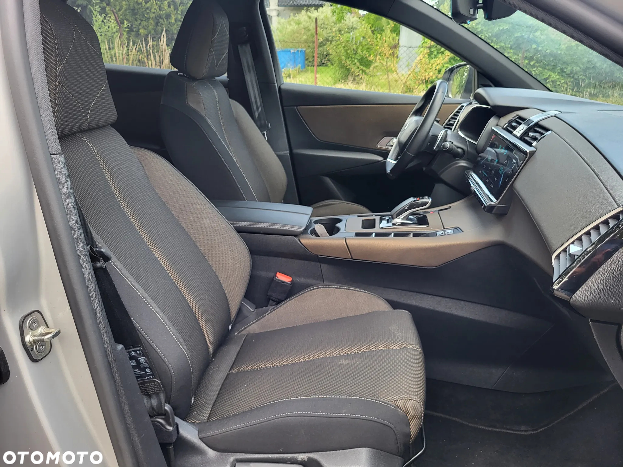DS Automobiles DS 7 Crossback - 12
