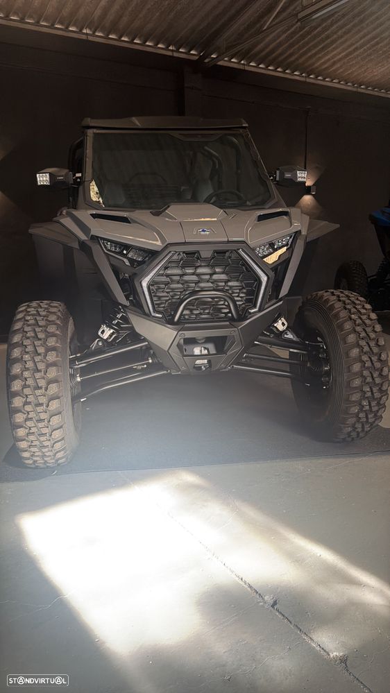Polaris RZR Pro 4 Lugares - 5
