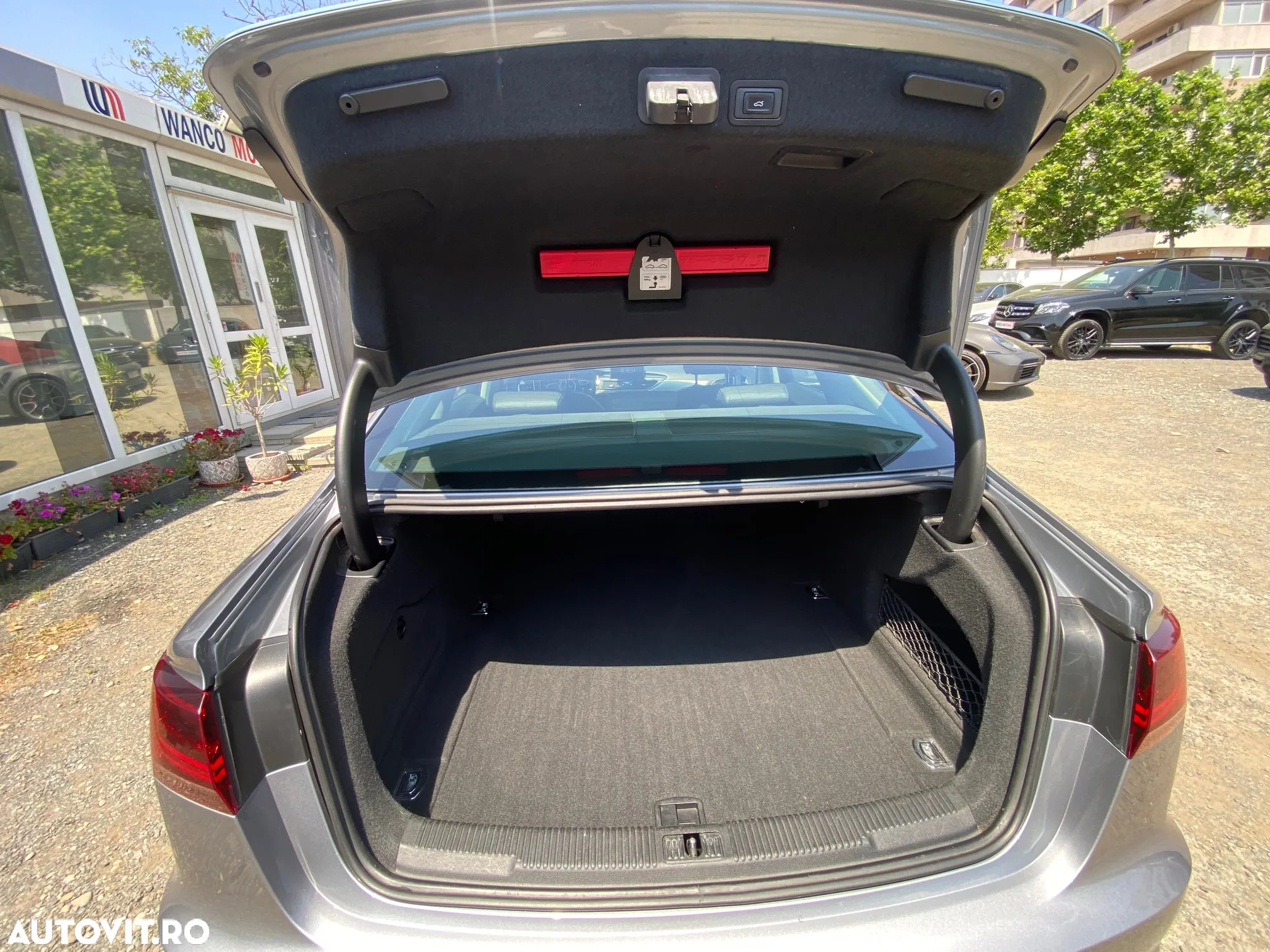 Audi A6 2.0 TDI Ultra DPF S tronic - 11