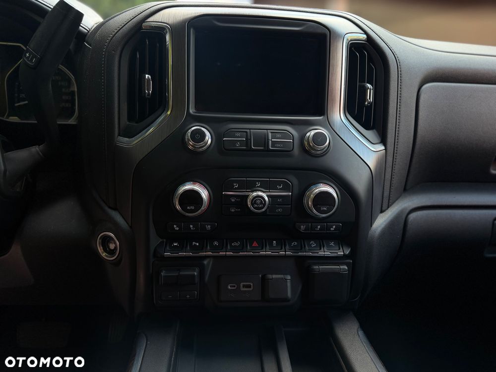 GMC Sierra - 16