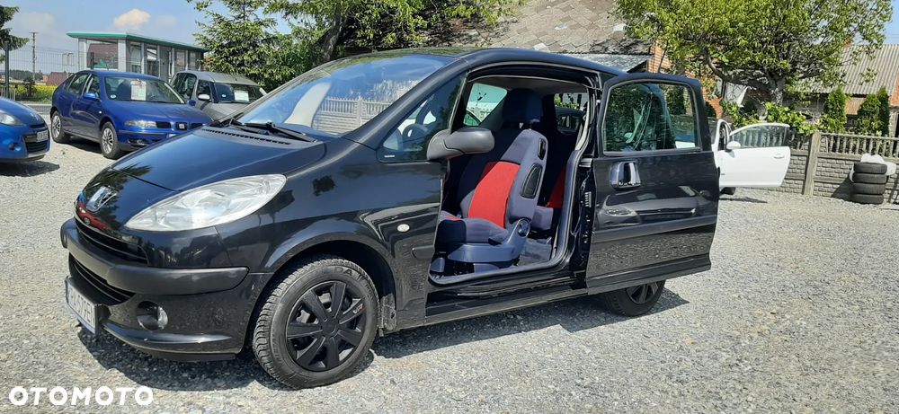 Peugeot 1007 - 26