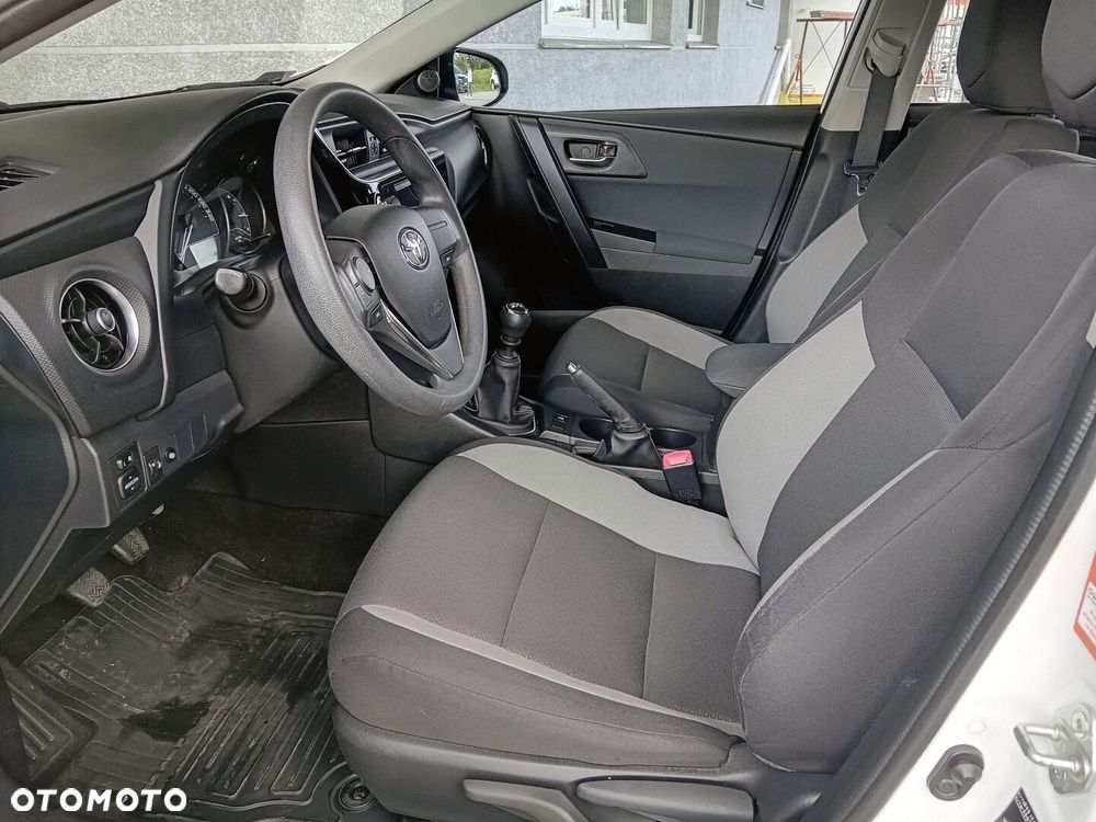 Toyota Auris 1.6 Active - 11