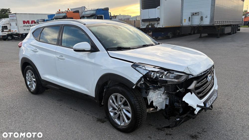 Hyundai Tucson - 2