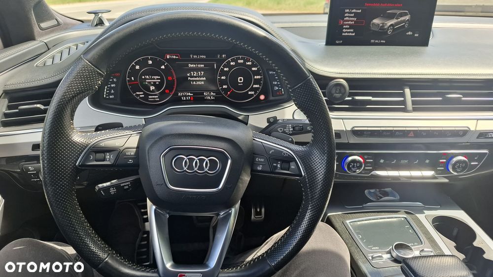 Audi Q7 - 25