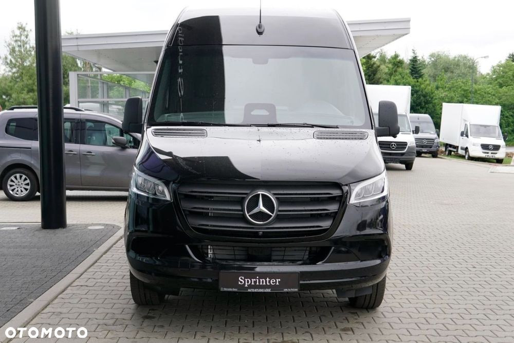 Mercedes-Benz Sprinter - 2