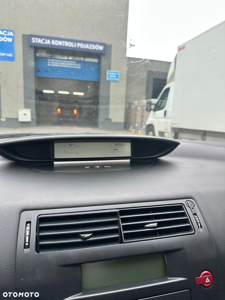 Citroën C4 1.6 HDi Magic - 9