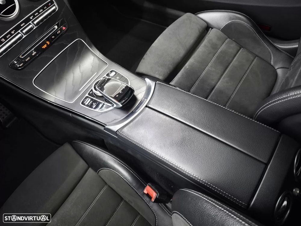 Mercedes-Benz C 220 d Coupe 9G-TRONIC AMG Line - 38