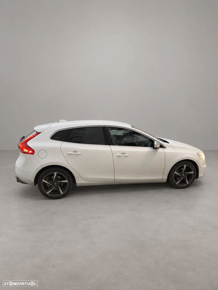 Volvo V40 1.6 D2 R-Design - 8
