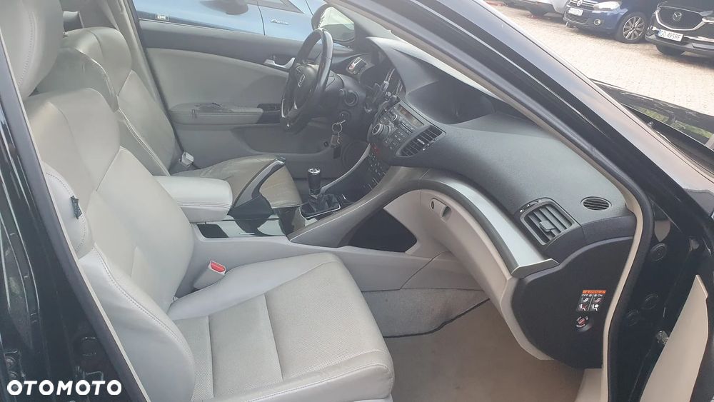Honda Accord 2.4 Executive Nav - 15