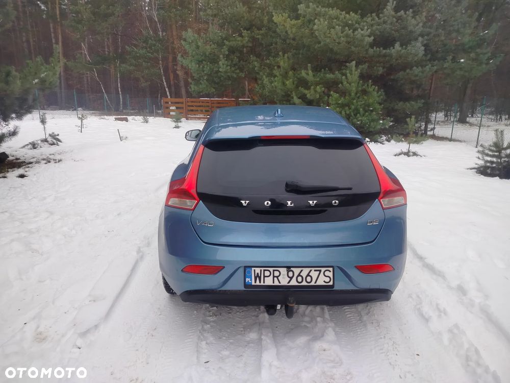 Volvo V40 D2 - 11
