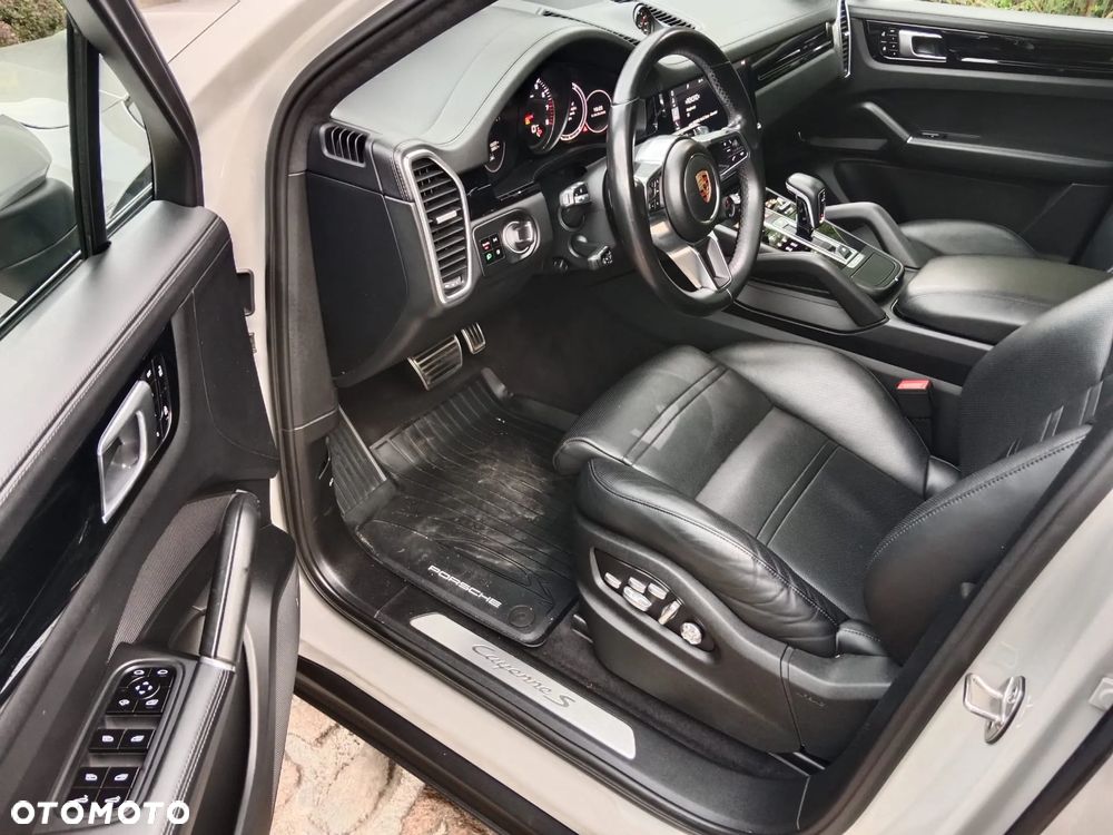 Porsche Cayenne Coupe S - 15