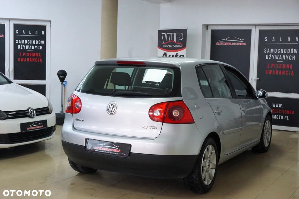 Volkswagen Golf 2.0 TDI DPF Sportline - 6