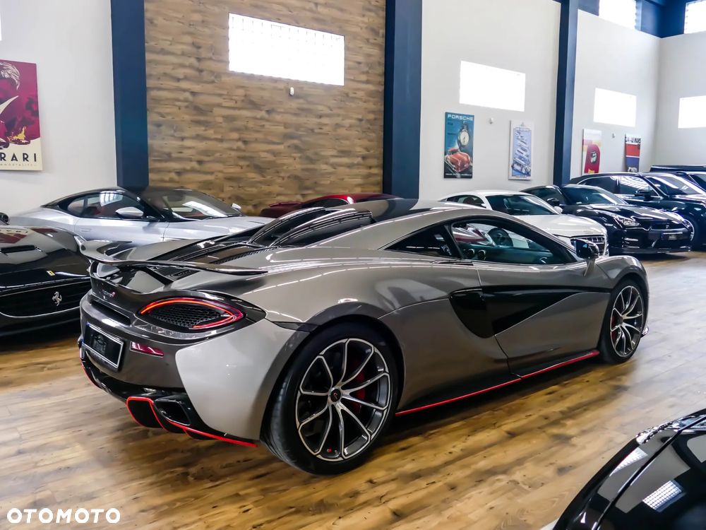 McLaren 570S Coupe - 4