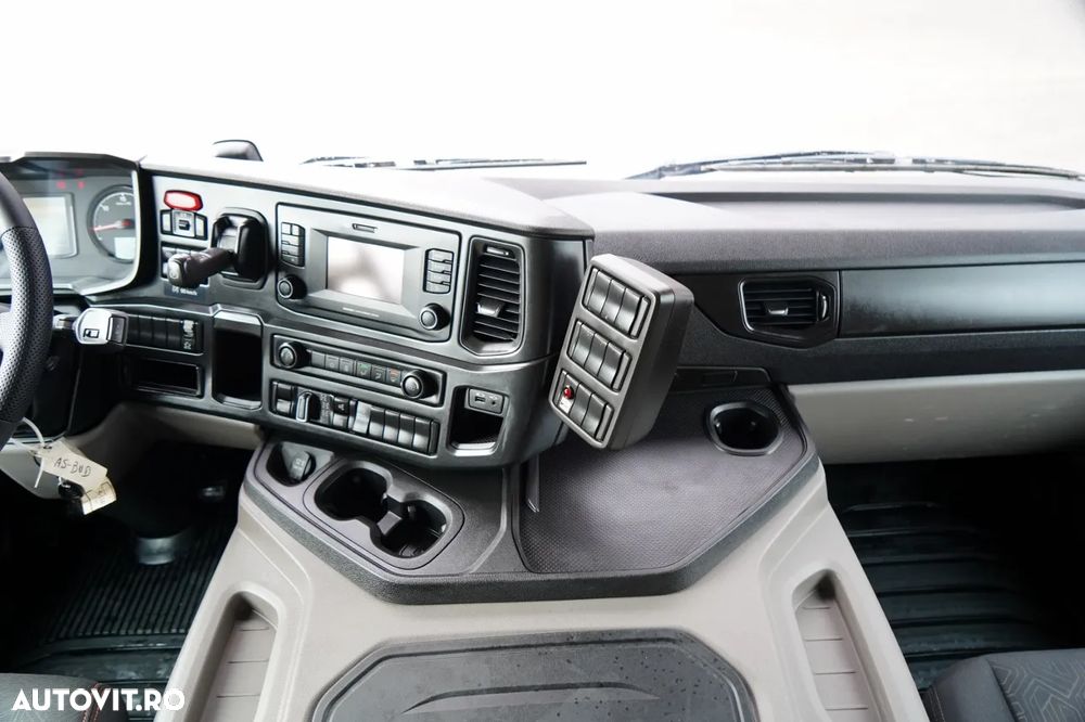 Scania 450 XT / 8x6 / BASCULATOR SPATE / OPTICRUISE / ANVELOPE 100% / EURO 6 - 33