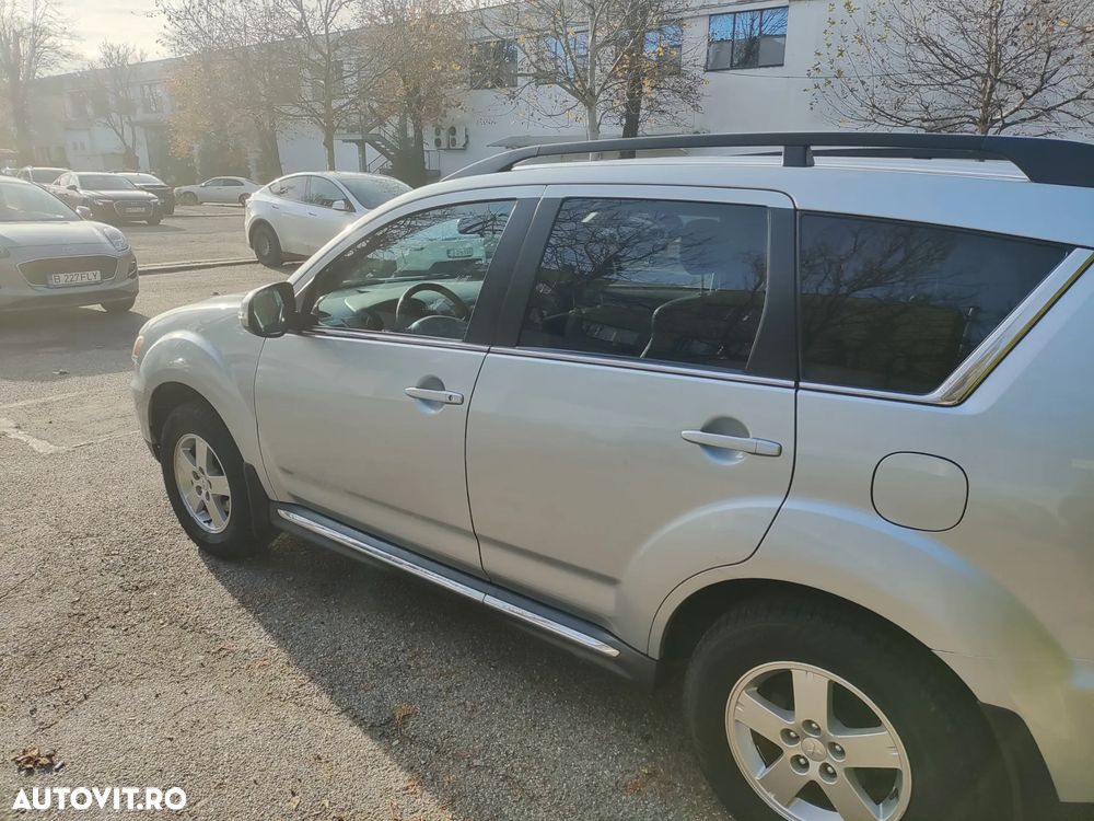 Mitsubishi Outlander 2.2 DI-D 4WD Intense A13 - 6