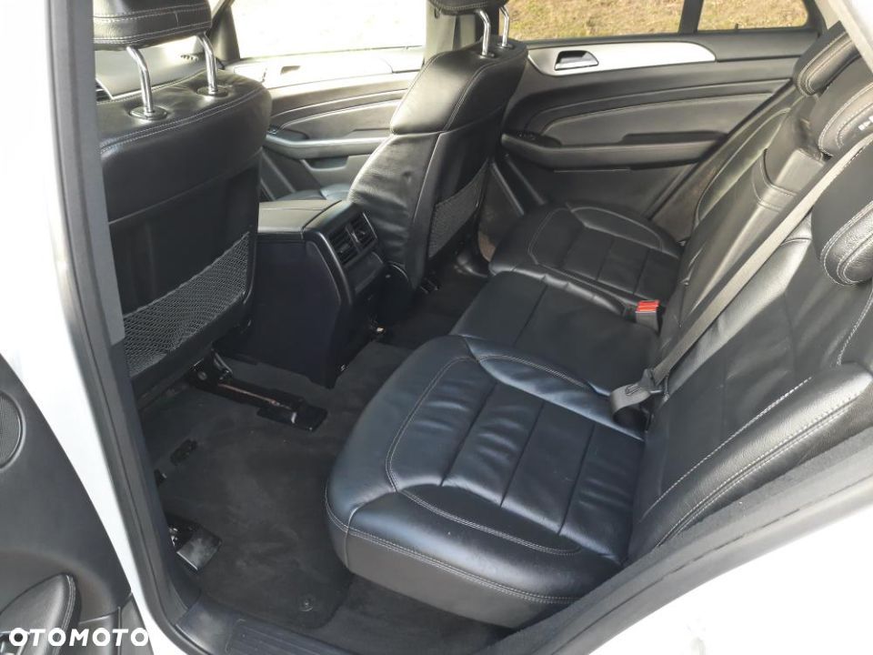 Mercedes-Benz ML 350 BlueTEC 4-Matic - 11