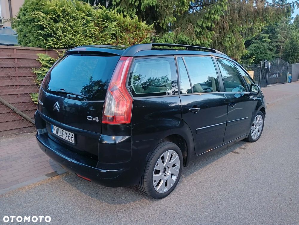 Citroën C4 Picasso 2.0 HDi FAP Exclusive - 2