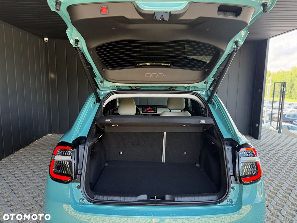 Fiat 600 1.2 Turbo La Prima eDCT - 9