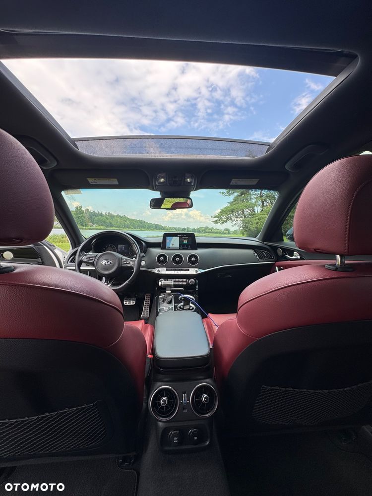 Kia Stinger 2.0 T-GDI GT Line - 10