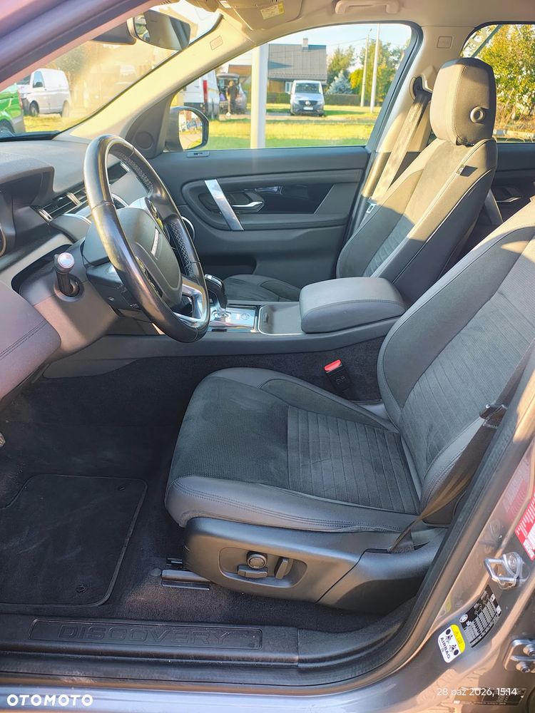 Land Rover Discovery Sport - 11