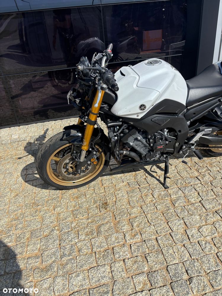 Yamaha FZ - 7
