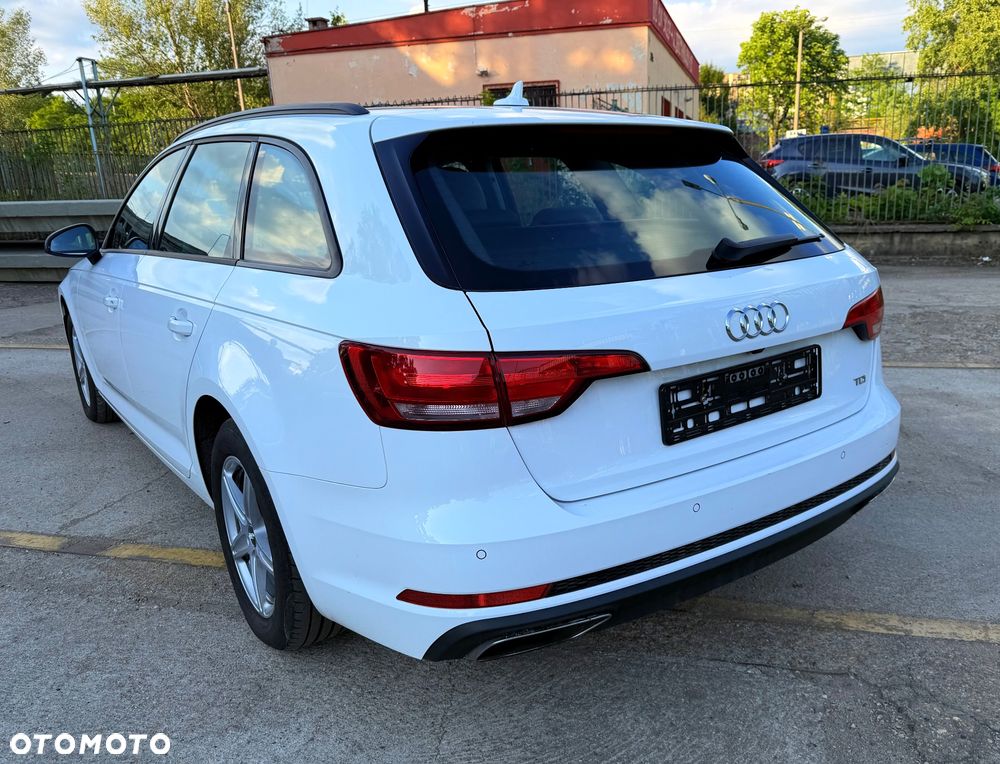 Audi A4 Avant 2.0 TDI DPF multitronic Attraction - 12