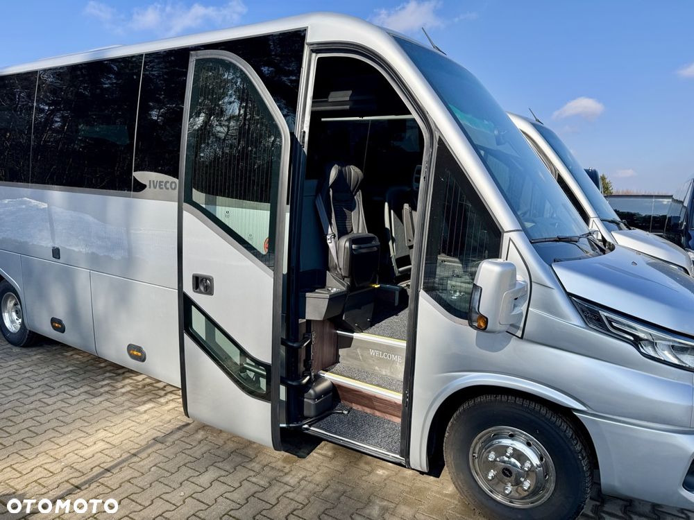 Iveco Daily 70C21 Turism Revolution ERENER 33+1+1 miejsc 2 X NOWY - 7