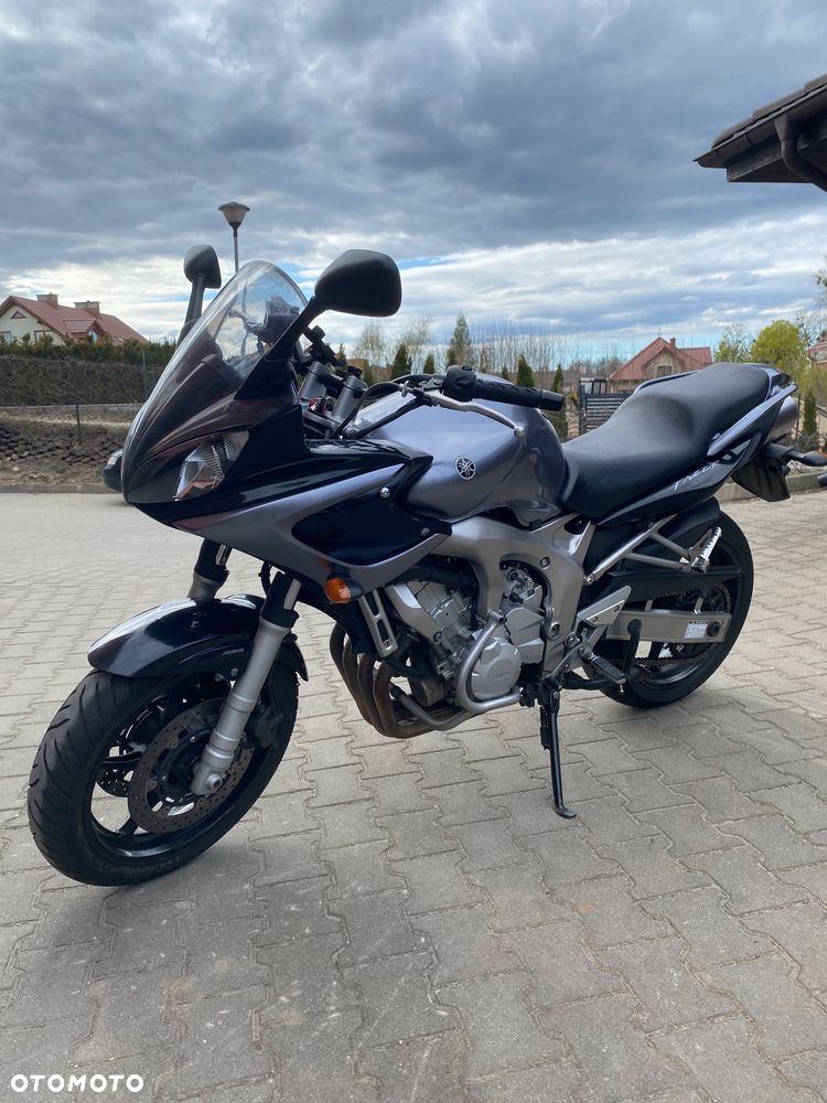 Yamaha FZ6 - 4