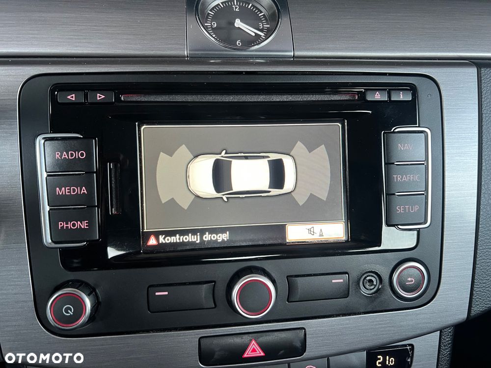 Volkswagen Passat 1.6 TDI (BlueMotion Technology) Comfortline - 40