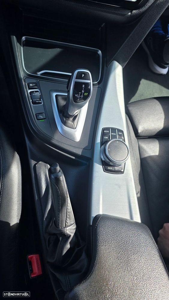 BMW 320 d xDrive Aut. Sport Line - 31