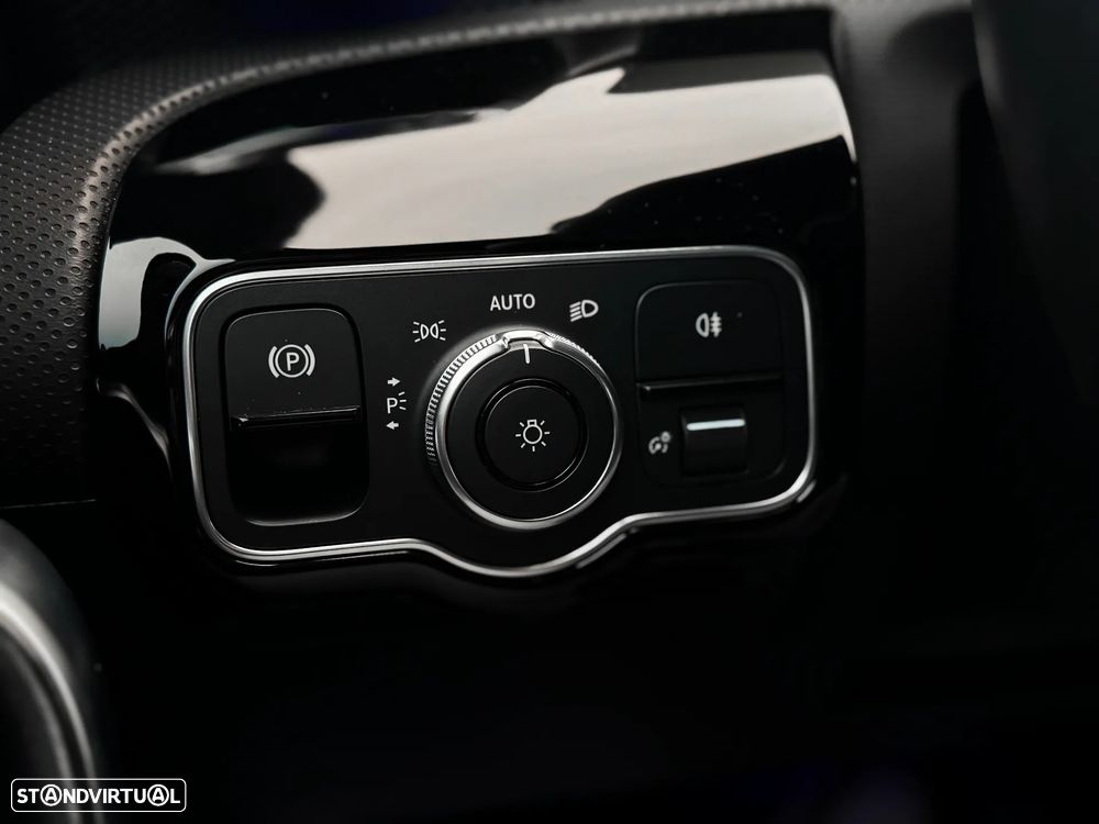 Mercedes-Benz A 250 e 8G-DCT Progressive - 26