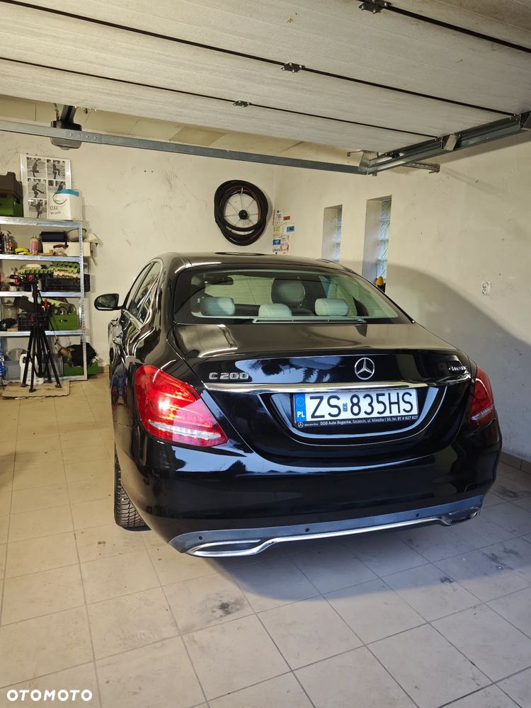 Mercedes-Benz Klasa C 200 4-Matic 9G-TRONIC - 14