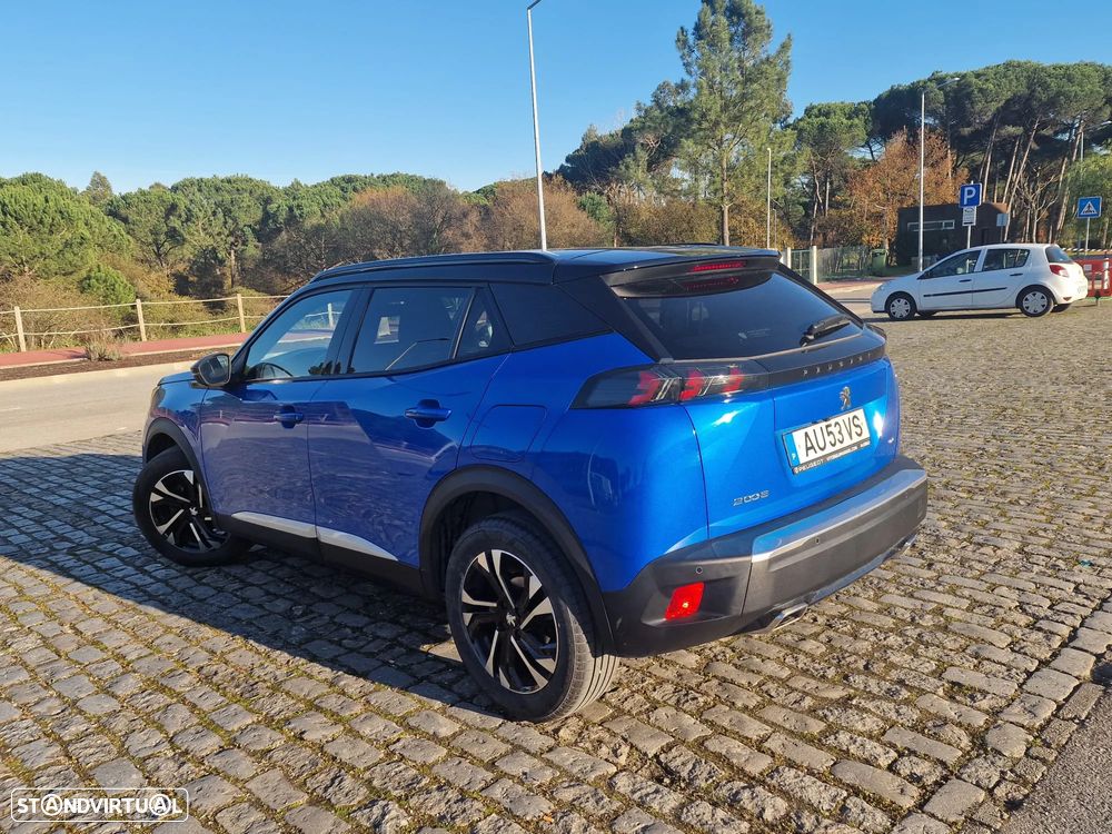 Peugeot 2008 1.2 PureTech GT Line - 4