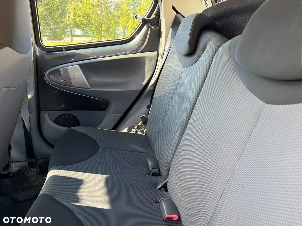 Toyota Aygo - 16