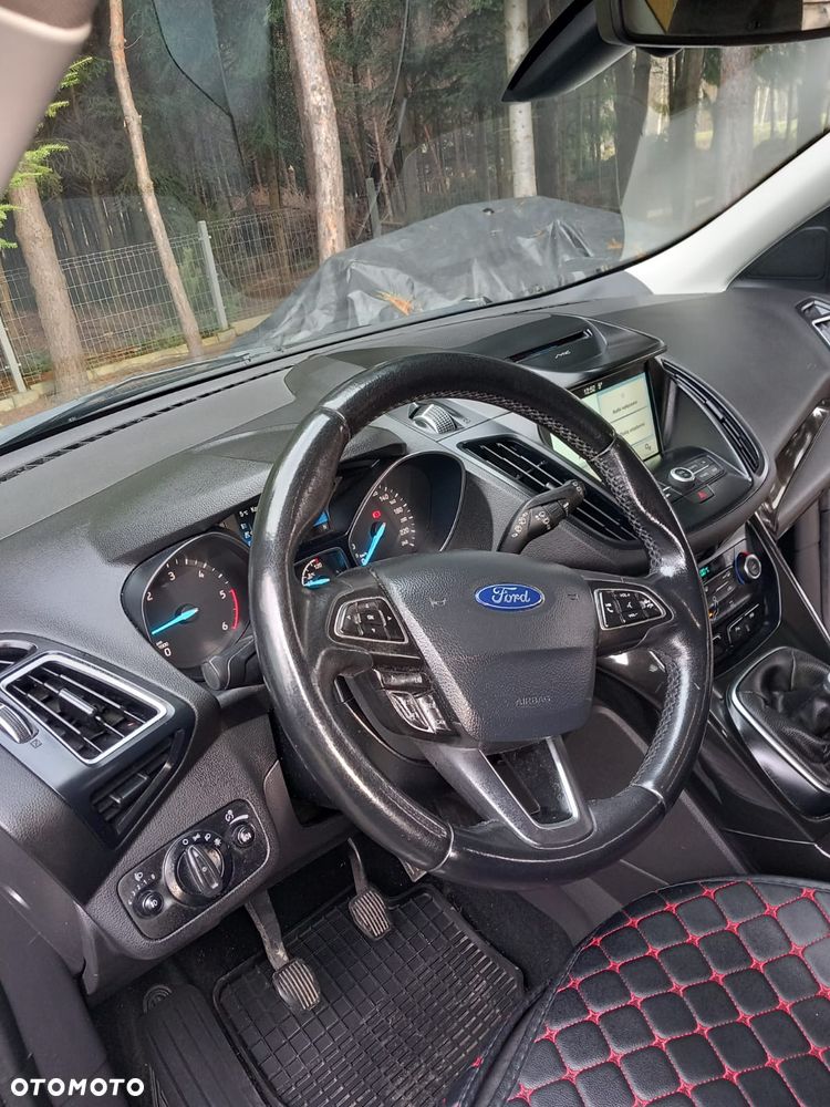 Ford Kuga 2.0 TDCi 4x4 Titanium - 10