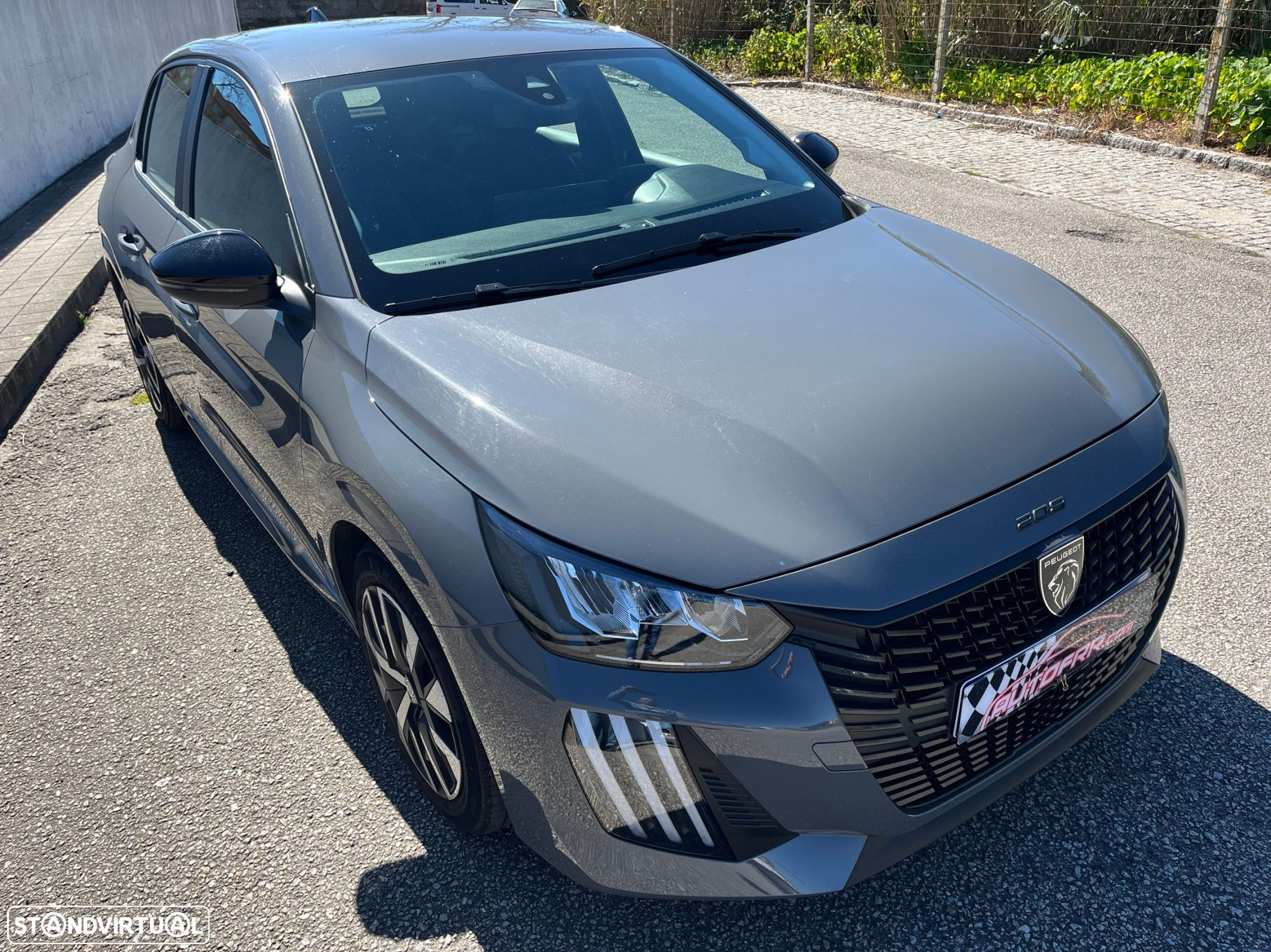 Peugeot 208 1.2 PureTech Like - 3