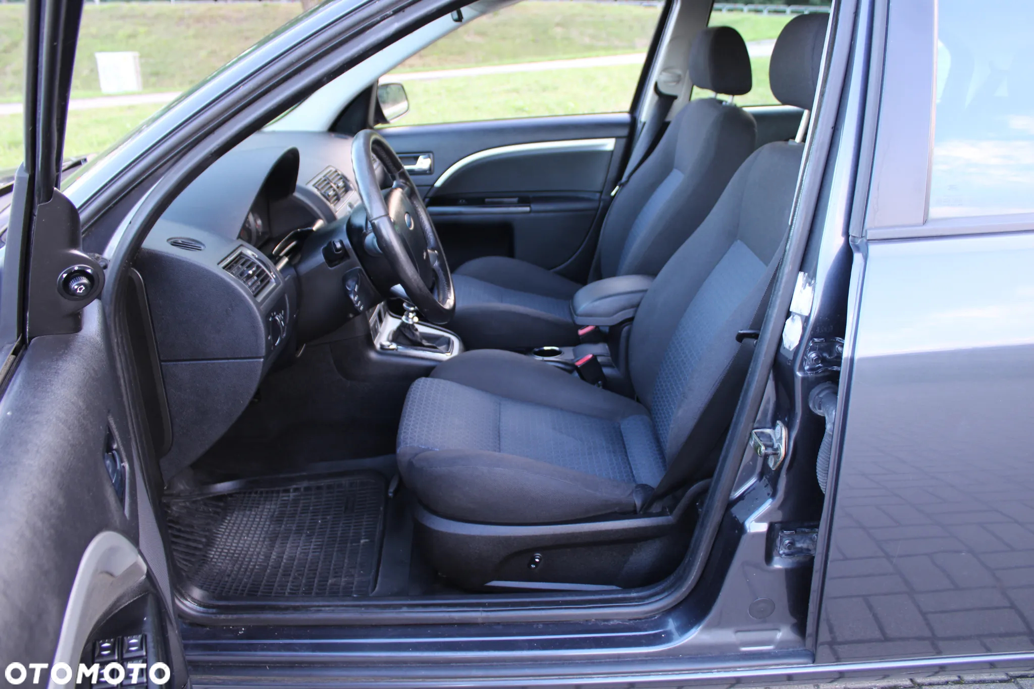 Ford Mondeo - 22