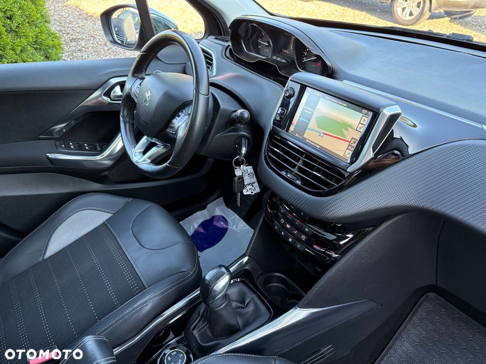Peugeot 2008 1.6 VTi Allure - 26