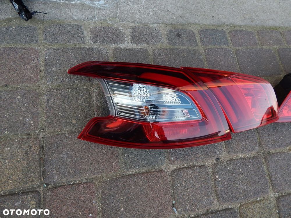 LAMPY BEUGEOT 308 T9 GT LIFT HB EUROPA - 3