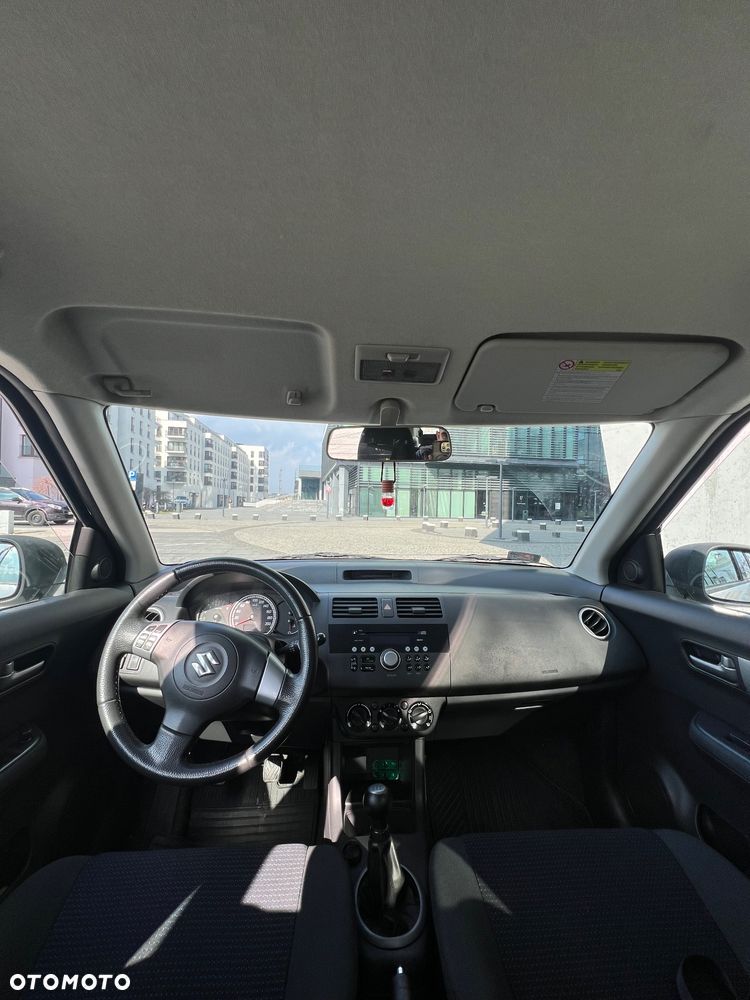 Suzuki Swift 1.3 Comfort - 8