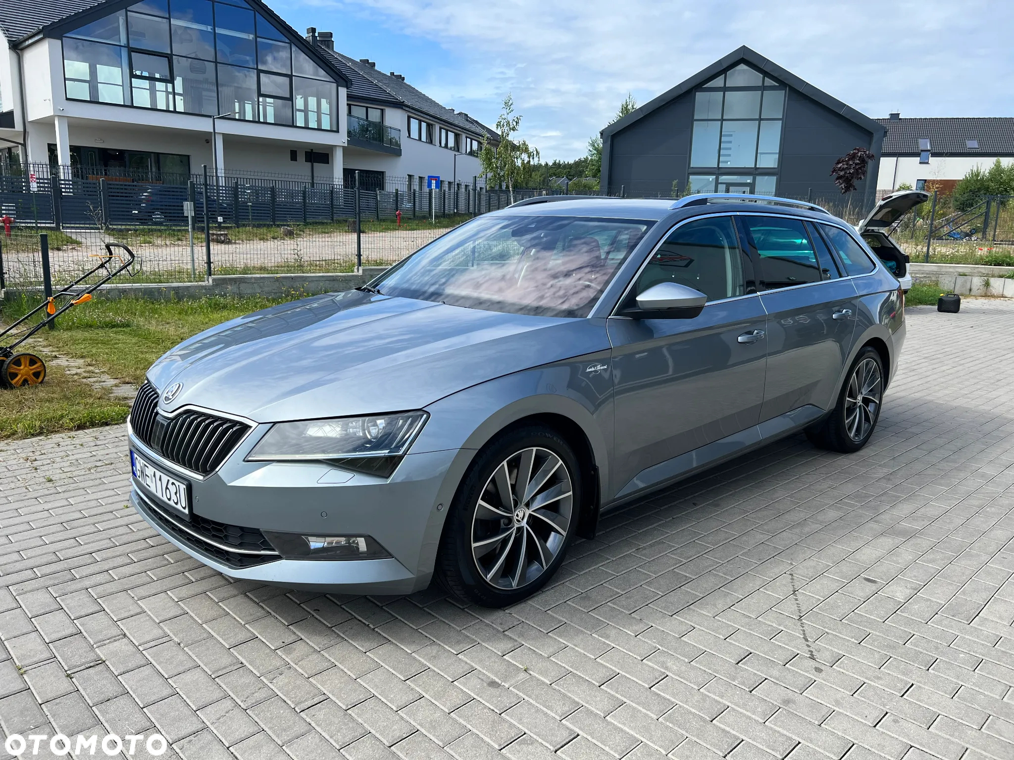Skoda Superb 2.0 TDI 4x4 L&K DSG - 5