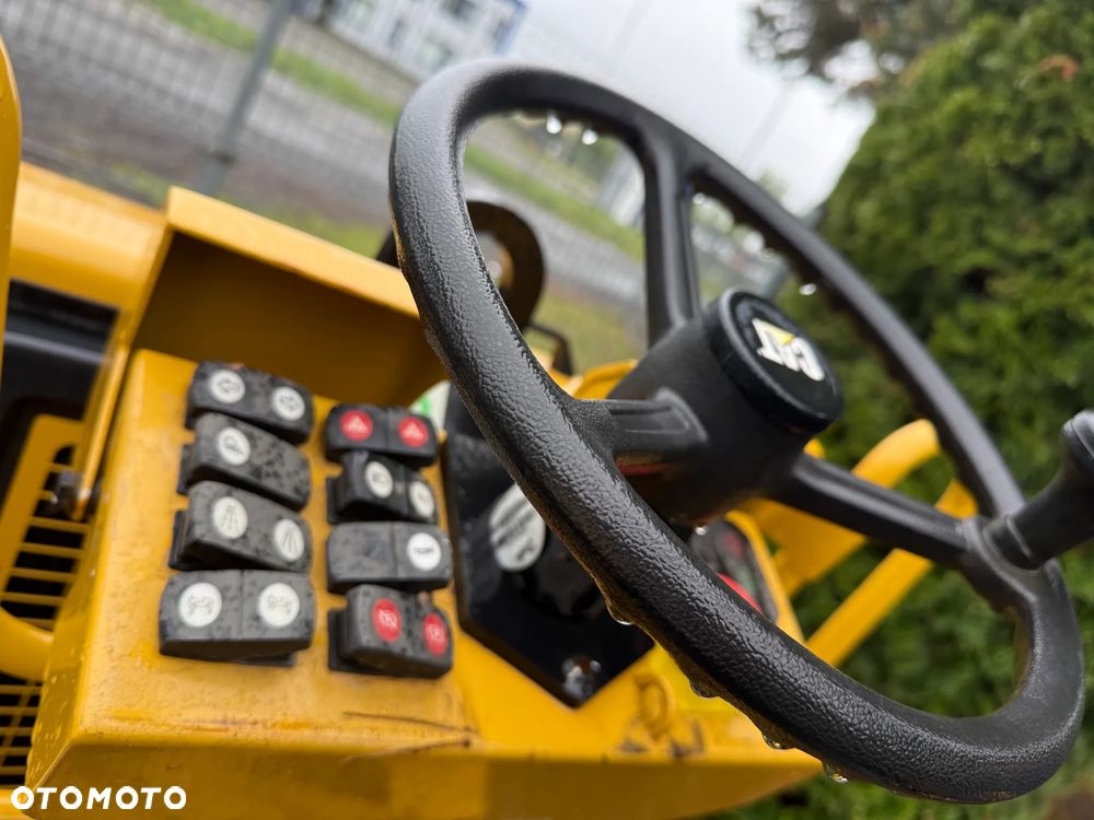 Caterpillar CB 1.7 - 8