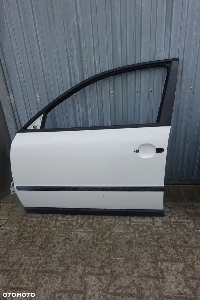 DRZWI LEWY PRAWY PRZÓD PASSAT B5 - 5