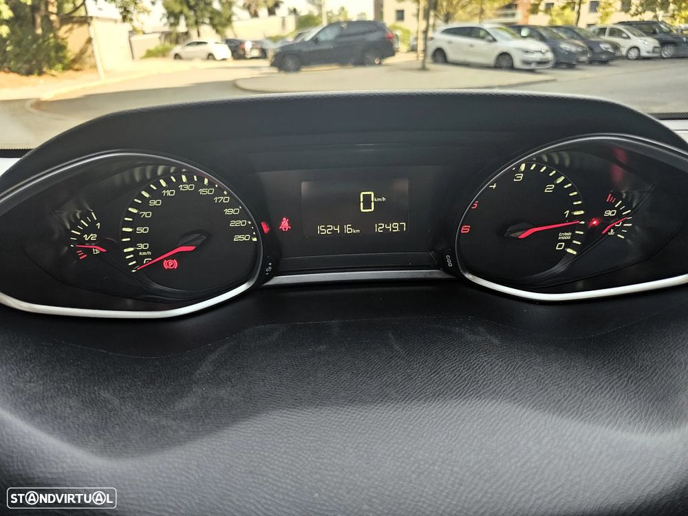 Peugeot 308 SW 1.6 BlueHDi Style - 24