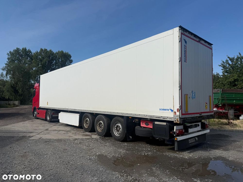 Schmitz Cargobull SKO 24 - 1