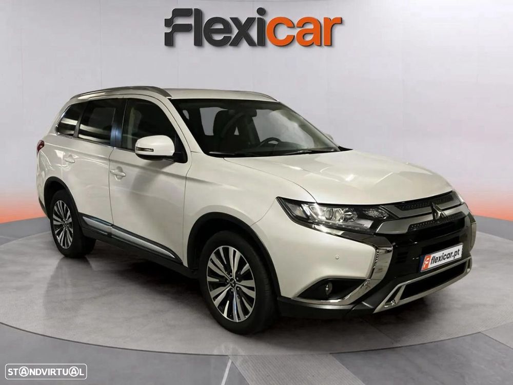 Mitsubishi Outlander - 1
