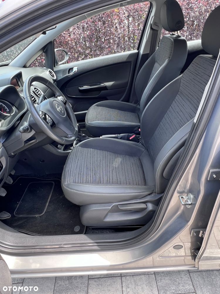 Opel Corsa 1.4 16V Energy - 12