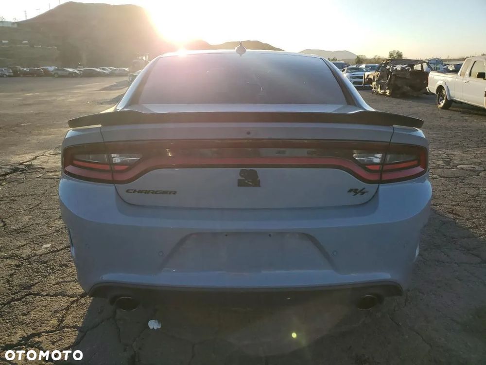 Dodge Charger 5.7 R/T - 22