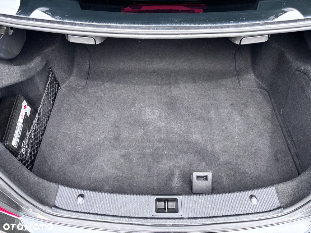Mercedes-Benz Klasa C 180 Kompressor Automatik BlueEFFICIENCY - 26