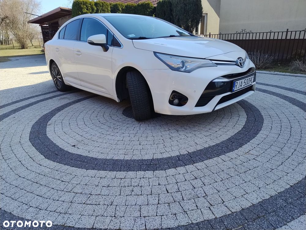 Toyota Avensis 2.0 D-4D Premium - 10